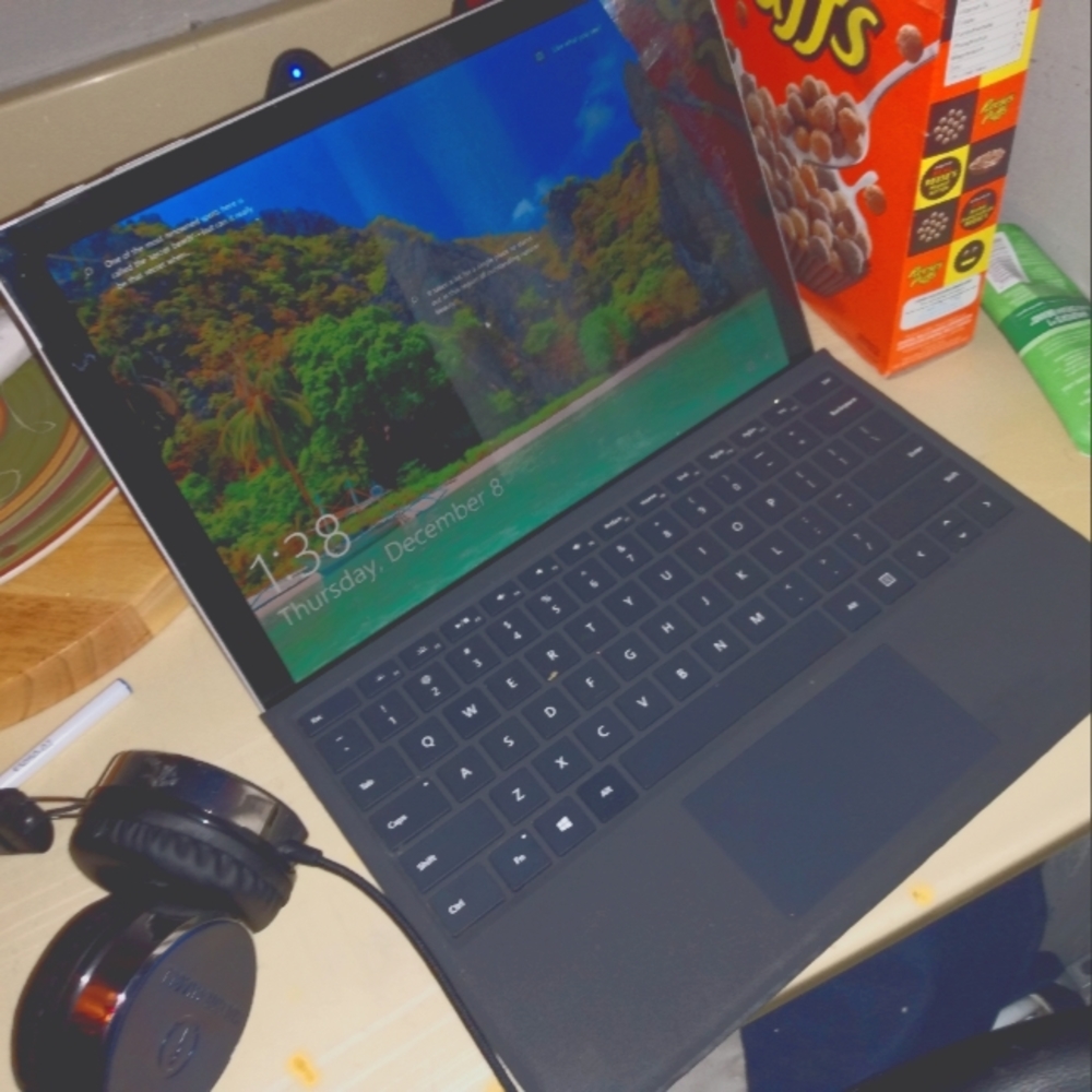 Microsoft Pro Five 2017